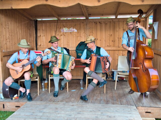 Lake festival at Schliersee in Bavarian costume