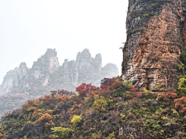 Taihang Mountains,  太行山,  Taihangshan mountains,  Hebei Province, China, 蚕姑庙南天门, Mount Cangyan